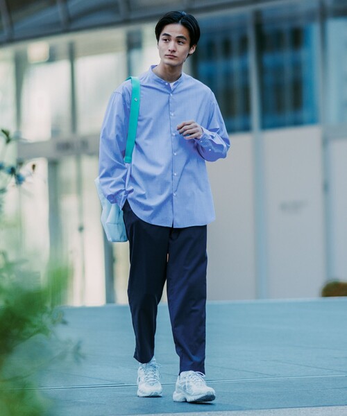 green label relaxing(グリーンレーベルリラクシング)の「TWウォッシャブルトロ ストライプ バンドカラー シャツ -ストレッチ・防シワ-(シャツ/ブラウス・メンズ・ロイヤルブルー/ケリー/ライトグレー・L/M/S/XL)」の13枚目の写真