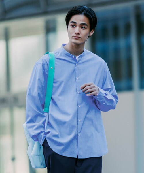 green label relaxing(グリーンレーベルリラクシング)の「TWウォッシャブルトロ ストライプ バンドカラー シャツ -ストレッチ・防シワ-(シャツ/ブラウス・メンズ・ロイヤルブルー/ケリー/ライトグレー・L/M/S/XL)」の14枚目の写真