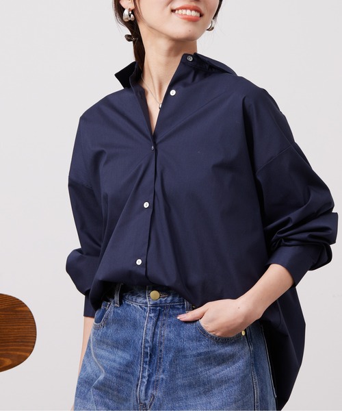 Chez toi(シェトワ)の「BACKギャザーデザインシャツ(シャツ/ブラウス・レディース・アイボリー/オフホワイト/バイオレット/ネイビー・FREE)」の3枚目の写真