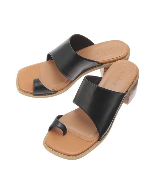 Ungrid(アングリッド)の「アシメデザインヒールサンダル(サンダル・レディース・オフホワイト/ブラック・S/M/L)」の7枚目の写真