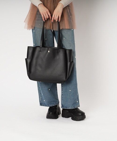 cs T&P(シーエスティーアンドピー)の「厚底ローファースニーカー 24SS(スニーカー・レディース・ブラック/ブラック系1・L/LL/S/M)」の19枚目の写真