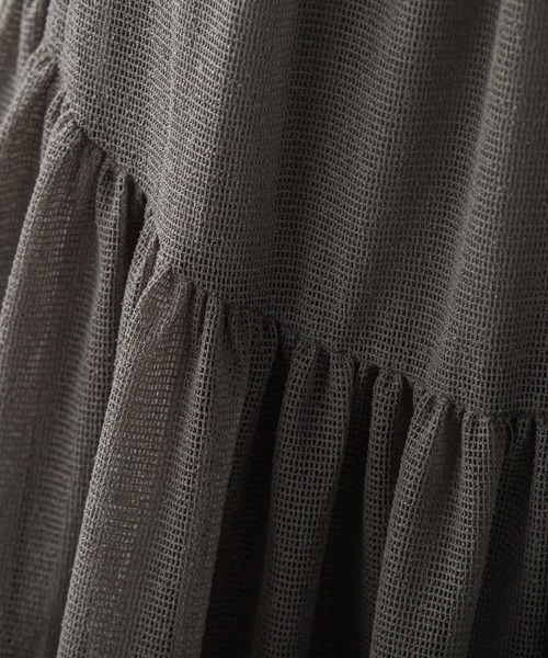 MAYSON GREY（メイソングレイ）の「メッシュギャザーフレアスカート（スカート・レディース・オフホワイト/ブラック/グレー・M）」の7枚目の写真