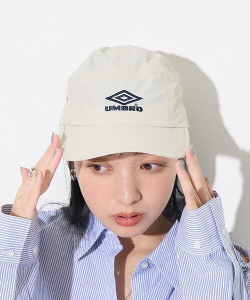 FREAK'S STORE（フリークスストア）の「UMBRO × FREAK'S STORE/アンブロ 別注 ジェットキャップ（キャップ・レディース・グレー/ブラック・ONE SIZE）」の3枚目の写真