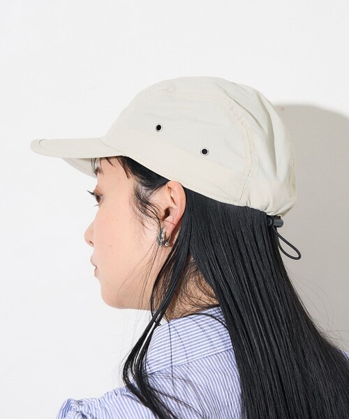 FREAK'S STORE（フリークスストア）の「UMBRO × FREAK'S STORE/アンブロ 別注 ジェットキャップ（キャップ・レディース・グレー/ブラック・ONE SIZE）」の4枚目の写真