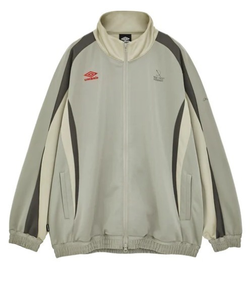 MAGIC STICK(マジックスティック)の「MAGICSTICK/マジックスティック/SPECIAL TRAINING JERSEY TOP by UMBRO(その他アウター・メンズ・ブラック/グレー・L/M)」の2枚目の写真
