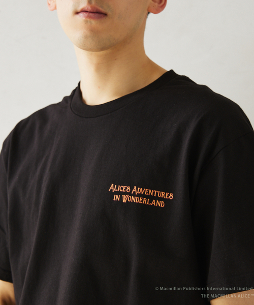 JOURNAL STANDARD relume(ジャーナルスタンダード レリューム)の「【THE MACMILLAN ALICE / マクミラン・アリス】別注プリントTシャツ(Tシャツ/カットソー・メンズ・ブラック/アイボリー/ホワイト・MEDIUM/LARGE)」の20枚目の写真