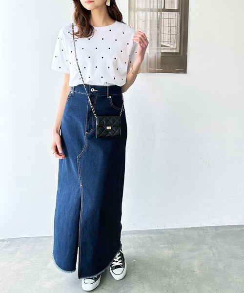 GeeRA(ジーラ)の「綿100%ドット刺繍シルケットTシャツ(Tシャツ/カットソー・レディース・オフホワイト/ブラック・MEDIUM/LARGE)」の5枚目の写真