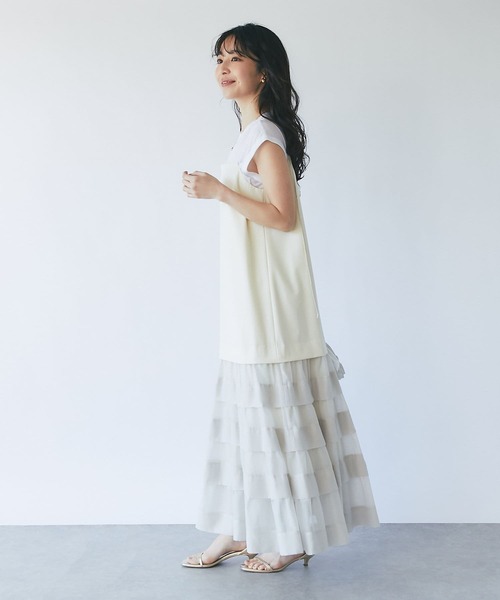 La boutique BonBon(ラブティックボンボン)の「異素材ティアードキャミワンピース(ワンピース・レディース・ブラック/オフホワイト・38/36)」の7枚目の写真