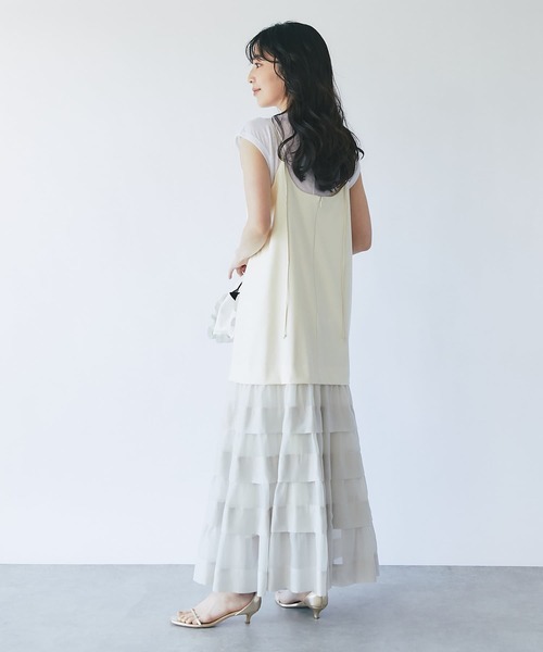 La boutique BonBon(ラブティックボンボン)の「異素材ティアードキャミワンピース(ワンピース・レディース・ブラック/オフホワイト・38/36)」の8枚目の写真