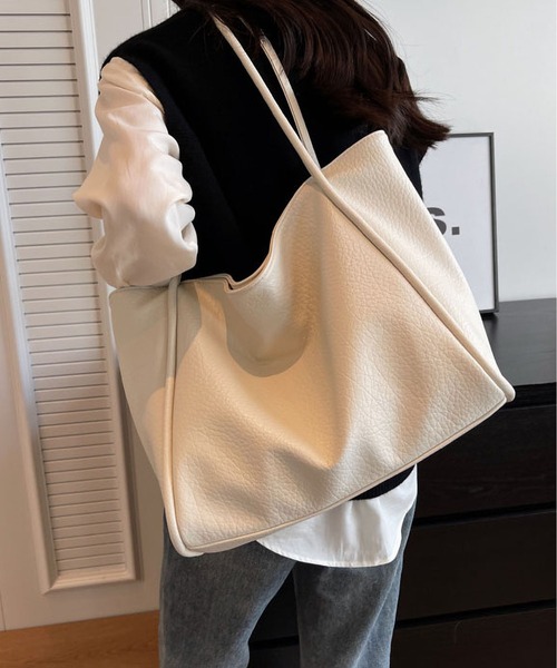 LA VORAGINE（ラ ヴォラジネ）の「A４大容量脇トートバッグ（トートバッグ・レディース・ベージュ/ブラック/アイボリー/ライトピンク・FREE）」の14枚目の写真