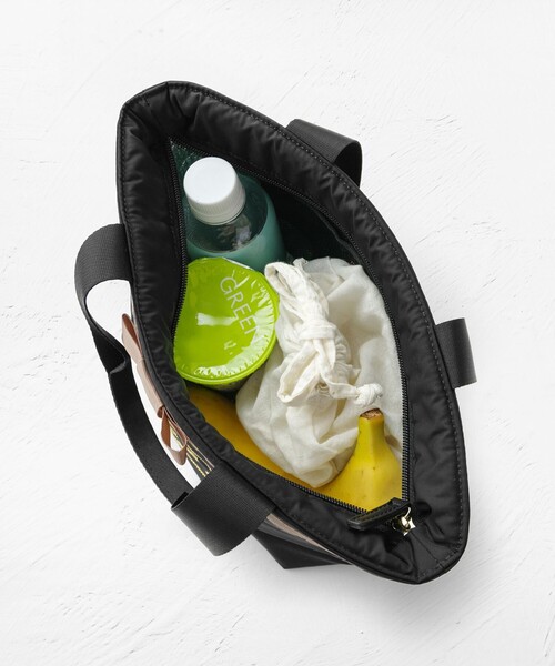 TOCCA（トッカ）の「POINT OF RIBBON COOLERBAG クーラーバッグ（トートバッグ・レディース・ベージュ系/ブラック系/ネイビー系・F）」の14枚目の写真
