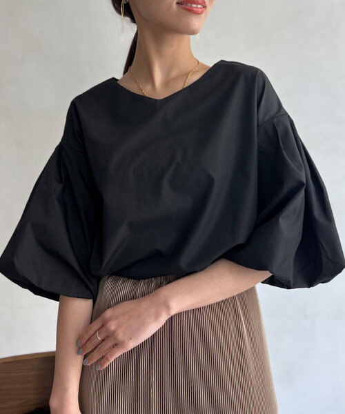 Chez toi(シェトワ)の「袖バルーンブラウス(シャツ/ブラウス・レディース・ライム/ブラック/ブルー/ブラック系その他・FREE)」の2枚目の写真