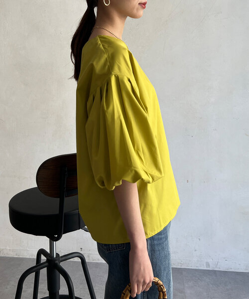 Chez toi(シェトワ)の「袖バルーンブラウス(シャツ/ブラウス・レディース・ライム/ブラック/ブルー/ブラック系その他・FREE)」の18枚目の写真