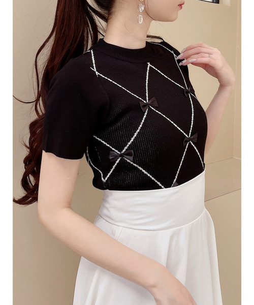 MIIA（ミーア）の「ダイヤ柄リボンニット（ニット/セーター・レディース・ブラック/オフホワイト・FREE）」の4枚目の写真