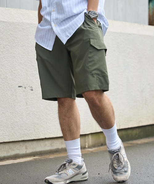 Eddie Bauer(エディーバウアー)の「ガイド カーゴ ショーツ(カーゴパンツ・メンズ・ブラック/ベージュ/サファリグリーン・S/L/M/XXL/XL)」の3枚目の写真