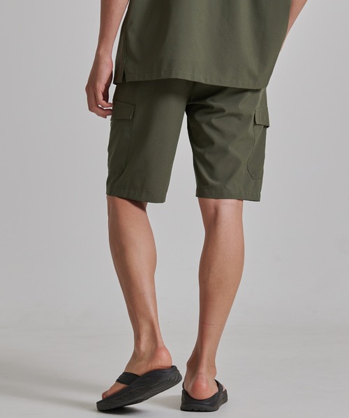 Eddie Bauer(エディーバウアー)の「ガイド カーゴ ショーツ(カーゴパンツ・メンズ・ブラック/ベージュ/サファリグリーン・S/L/M/XXL/XL)」の10枚目の写真