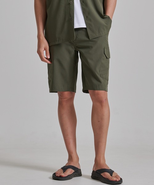 Eddie Bauer(エディーバウアー)の「ガイド カーゴ ショーツ(カーゴパンツ・メンズ・ブラック/ベージュ/サファリグリーン・S/L/M/XXL/XL)」の8枚目の写真