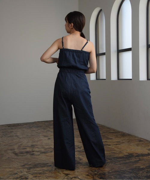 Amiur(エミレ)の「shirring denim all in one / シャリーングデニムオールインワン(サロペット/オーバーオール・レディース・インディゴブルー/ブラック・FREE)」の9枚目の写真
