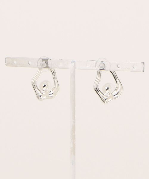 Burner(バーナー)の「【CHI SELECT】パールモチーフ ピアス デザイン chi-pierce-00497 U【GBT】(ピアス(両耳用)・レディース・ゴールド/シルバー・FREE)」の3枚目の写真
