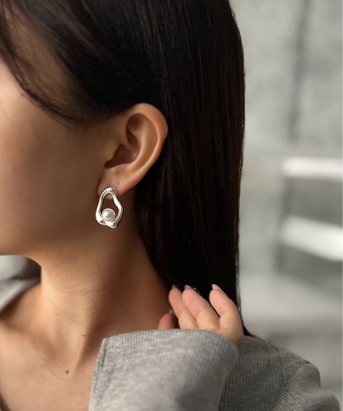 Burner(バーナー)の「【CHI SELECT】パールモチーフ ピアス デザイン chi-pierce-00497 U【GBT】(ピアス(両耳用)・レディース・ゴールド/シルバー・FREE)」の6枚目の写真