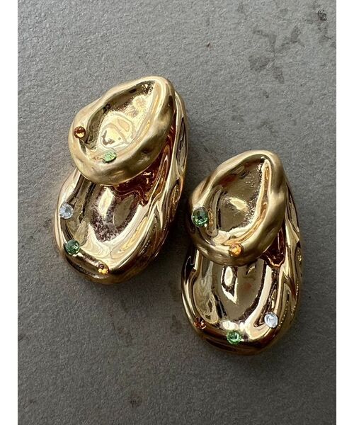 EMODA（エモダ）の「カラープランプピアス（ピアス（両耳用）・レディース・ゴールド/シルバー・FREE）」の2枚目の写真