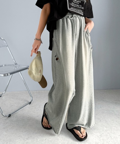 classicalelf（クラシカルエルフ）の「個性派の1本。ヴィンテージ＆ダメージ加工ワイドシルエット裏毛スウェットパンツ（スウェットパンツ・レディース・ブラック/グレー・LARGE/MEDIUM/SMALL/X-LARGE）」の7枚目の写真