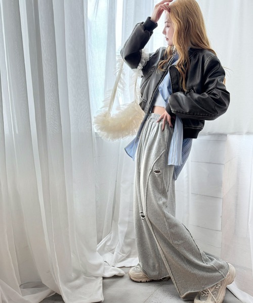 classicalelf（クラシカルエルフ）の「個性派の1本。ヴィンテージ＆ダメージ加工ワイドシルエット裏毛スウェットパンツ（スウェットパンツ・レディース・ブラック/グレー・LARGE/MEDIUM/SMALL/X-LARGE）」の12枚目の写真