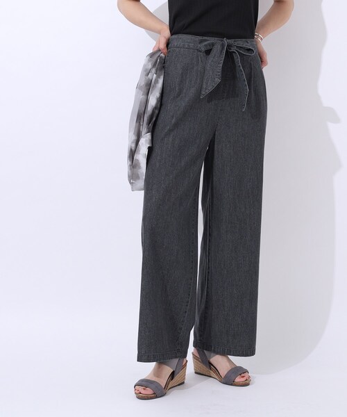 Cutie Blonde（キューティーブロンド）の「◆【洗える/セットアップ可】やわらかデニム タックワイドパンツ（デニムパンツ・レディース・ブラック/ブルー系その他・04/03/02）」の3枚目の写真