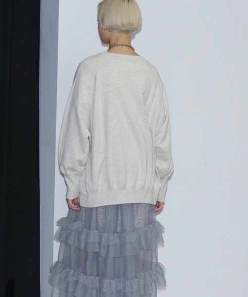 GENE HEAVENS（ジーンヘブンズ）の「(GENE HEAVENS)フラワーエンブロイダリー ラグランスリーブ スウェット（スウェット・レディース・グレー/ホワイト系その他・FREE）」の11枚目の写真