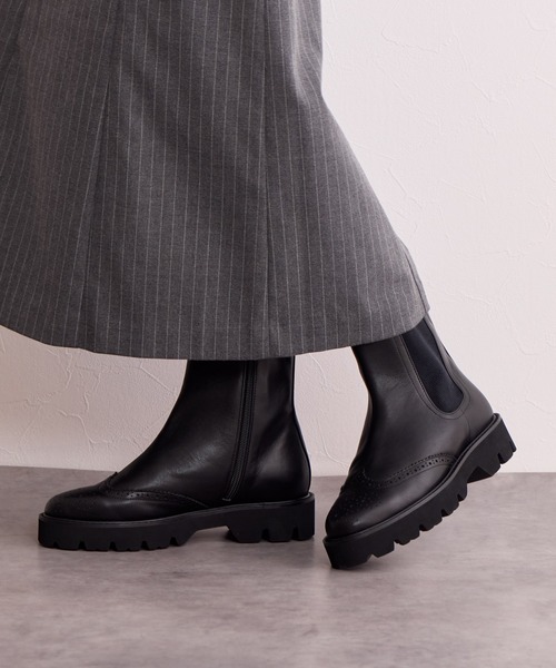 HIMIKO（ヒミコ）の「【Made in Japan】【撥水】メダリオンサイドゴアトラックソールブーツ/641408（ブーツ・レディース・グレー/ブラック/シルバー・24.5cm/23.5cm/24.0cm/23.0cm/22.5cm/25.5cm/25.0cm/22.0cm/21.5cm/26.0cm/26.5cm）」の20枚目の写真