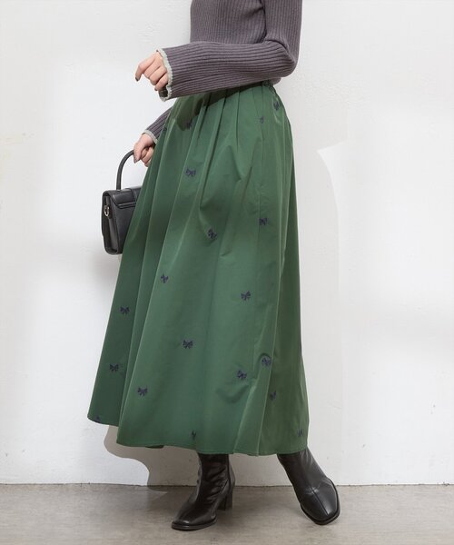 natural couture(ナチュラルクチュール)の「リボン刺繍タックフレアスカート(スカート・レディース・ブラック/アイボリー/グリーン・FREE)」の17枚目の写真