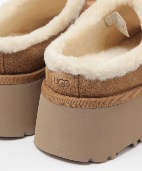 UGG（アグ）の「【UGG(アグ)】W New Heights Cozy Clog（その他シューズ・レディース・ブラック/キャメル・23/24）」の15枚目の写真