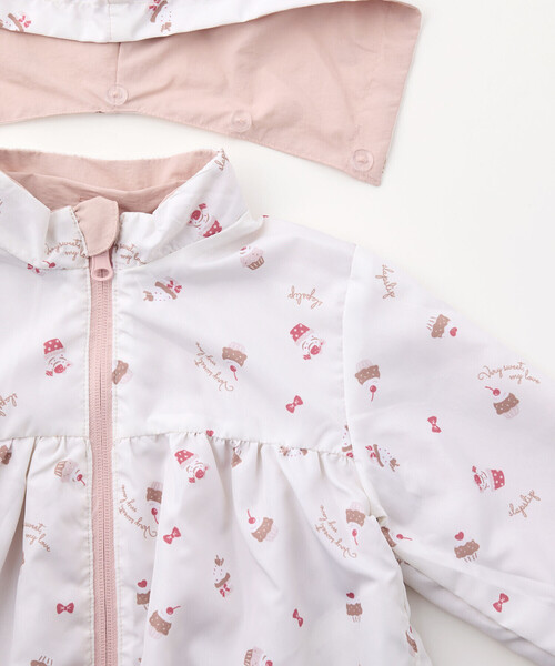 SLAP SLIP（スラップスリップ）の「無地ケーキ総柄リボン刺しゅうフリル付きリバーシブルジャケット(80~130cm)（ブルゾン・キッズ・ベージュ/ピンク・110cm/90cm/130cm/120cm/100cm/80ｃｍ）」の7枚目の写真