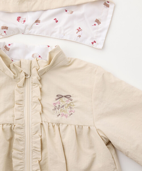 SLAP SLIP（スラップスリップ）の「無地ケーキ総柄リボン刺しゅうフリル付きリバーシブルジャケット(80~130cm)（ブルゾン・キッズ・ベージュ/ピンク・110cm/90cm/130cm/120cm/100cm/80ｃｍ）」の16枚目の写真