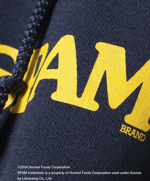 BEAMS T（ビームスティー）の「BEAMS T / SPAM(R)BRAND HOODIE（スウェット・メンズ・ネイビー/グレー・XL/L/M/S）」の3枚目の写真