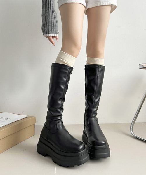 Shoes in Closet（シューズインクローゼット）の「厚底トリプルソール