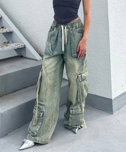 DEFLEXTION(ディフレクション)の「【DEFLEXTION / ディフレクション】Wash denim baggy cargo pants / ウォッシュデニム バギーカーゴパンツ(デニムパンツ・レディース・ブルー系1/ブルー系2・MEDIUM/SMALL)」の2枚目の写真