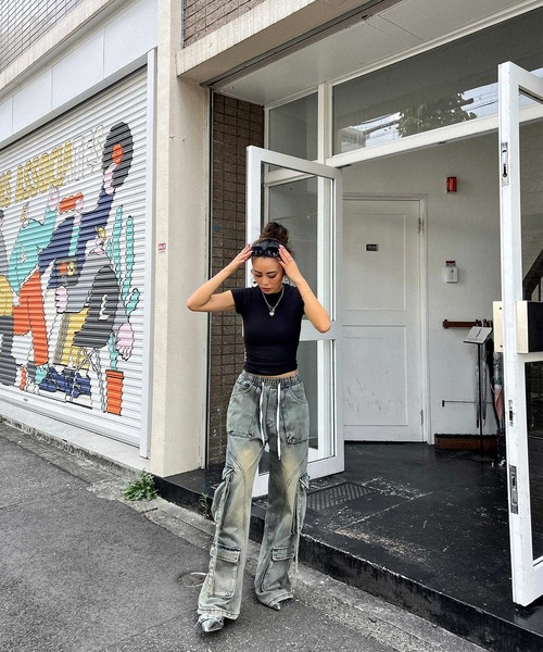 DEFLEXTION(ディフレクション)の「【DEFLEXTION / ディフレクション】Wash denim baggy cargo pants / ウォッシュデニム バギーカーゴパンツ(デニムパンツ・レディース・ブルー系1/ブルー系2・MEDIUM/SMALL)」の11枚目の写真