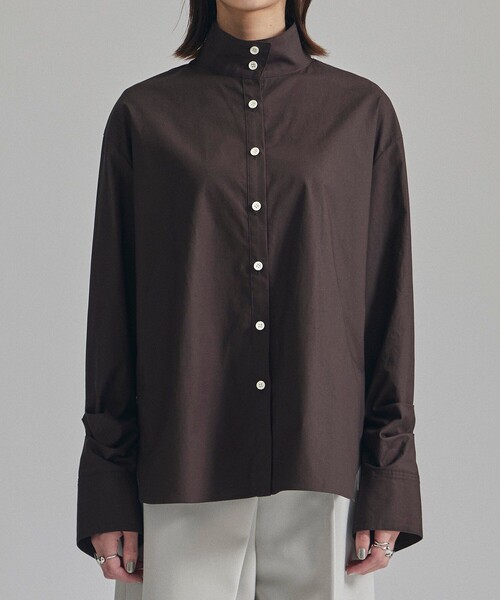 UNITED TOKYO(ユナイテッドトウキョウ)の「タックスリーブハイネックシャツ|ウォッシャブル(シャツ/ブラウス・レディース・ブラウン/ダークインディゴブルー・FREE)」の5枚目の写真