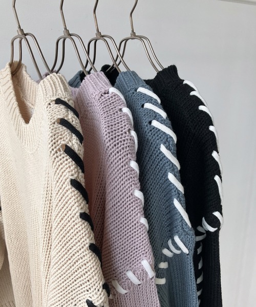 AS KNOW AS plus(アズノゥアズプラス)の「◇配色ハンドステッチニットプルオーバー(ニット/セーター・レディース・アイボリー系/ピンク系/ブラック系/ブルー系・FREE)」の7枚目の写真