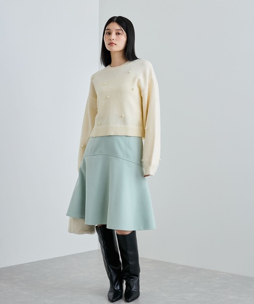 VIS(ビス)の「【WEB/ルミネ店限定】パールボタンニットプルオーバー(ニット/セーター・レディース・キナリ/ブラック/グレー・FREE)」の4枚目の写真