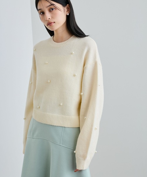 VIS(ビス)の「【WEB/ルミネ店限定】パールボタンニットプルオーバー(ニット/セーター・レディース・キナリ/ブラック/グレー・FREE)」の8枚目の写真
