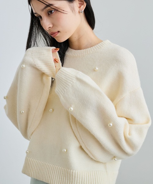 VIS(ビス)の「【WEB/ルミネ店限定】パールボタンニットプルオーバー(ニット/セーター・レディース・キナリ/ブラック/グレー・FREE)」の9枚目の写真