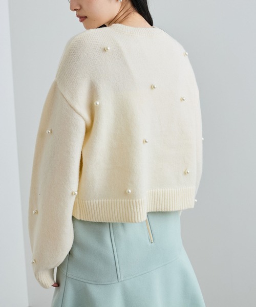 VIS(ビス)の「【WEB/ルミネ店限定】パールボタンニットプルオーバー(ニット/セーター・レディース・キナリ/ブラック/グレー・FREE)」の10枚目の写真