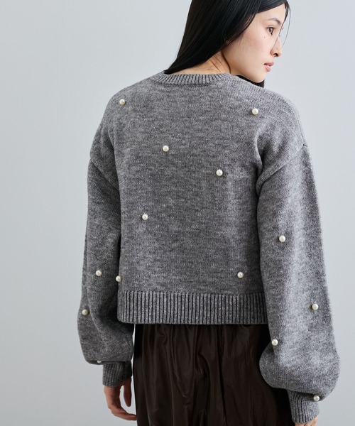 VIS(ビス)の「【WEB/ルミネ店限定】パールボタンニットプルオーバー(ニット/セーター・レディース・キナリ/ブラック/グレー・FREE)」の15枚目の写真