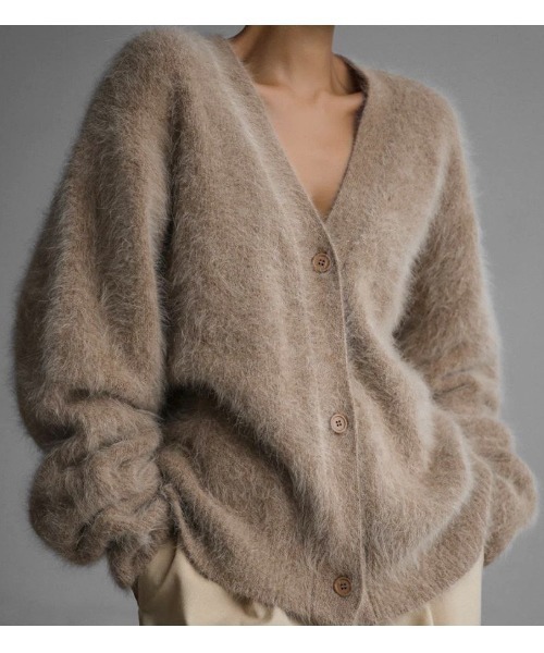 Mela(メラ)の「Vneck SHAGGY CARDIGAN(カーディガン/ボレロ・レディース・ホワイト/ライトグレー/ブラック/グレー/ベージュ・FREE)」の5枚目の写真