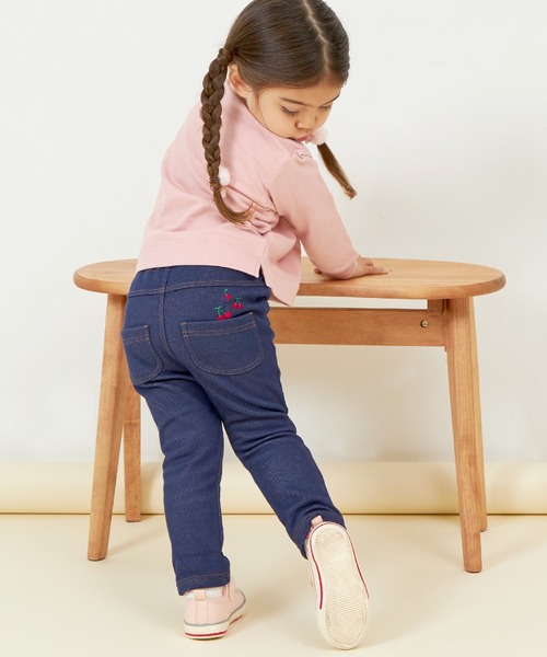 KP（ケーピー）の「デニムニット裏シャギーパンツ(80～90)（デニムパンツ・キッズ・ブラック/ダークネイビー・80ｃｍ/90cm）」の9枚目の写真