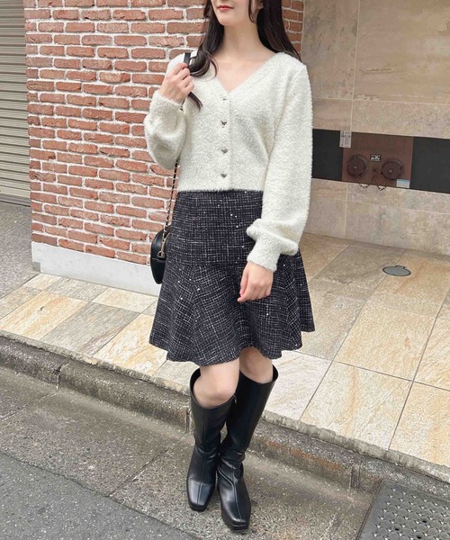 INGNI(イング)の「ハートボタンラメフェザーニットカーディガン(ニット/セーター・レディース・ブラック/アイボリー/グレー/ピンク・M)」の10枚目の写真