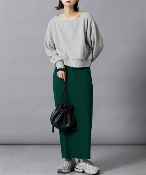 nissen（ニッセン）の「表起毛短丈スウェットトップス（スウェット・レディース・オフホワイト/杢グレー/ブラック/レッド・LL/L/M/S）」の17枚目の写真