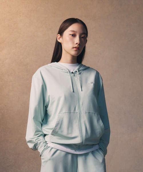 NEW BALANCE（ニューバランス）の「ライトフレンチテリーフルジップジャケット（パーカー・レディース・アイボリー/ブラック/ミント・SMALL/MEDIUM/LARGE）」の3枚目の写真